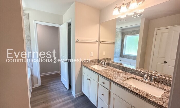 Building Photo - 1488 Arbor Pl Dr