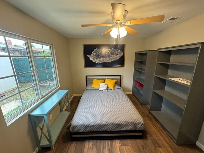 Building Photo - Coming soon!! beautiful spacious 3 bedroom...