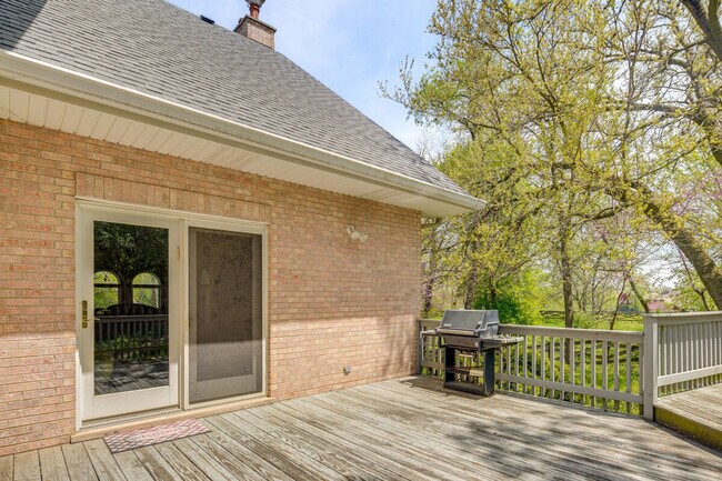 Building Photo - 30W777 Shoe Factory Rd