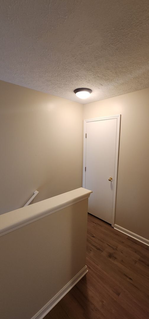 Building Photo - 4112 Mimosa View Dr