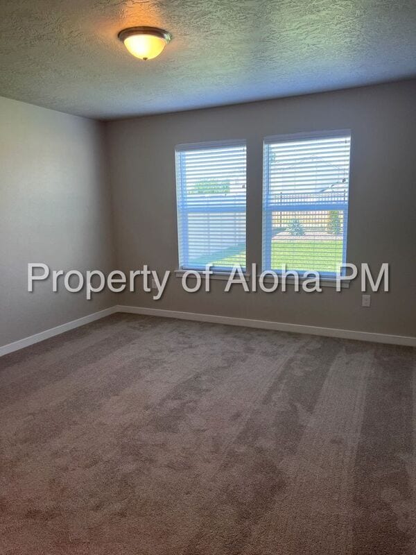 Building Photo - 2835 N Rapid Creek Way