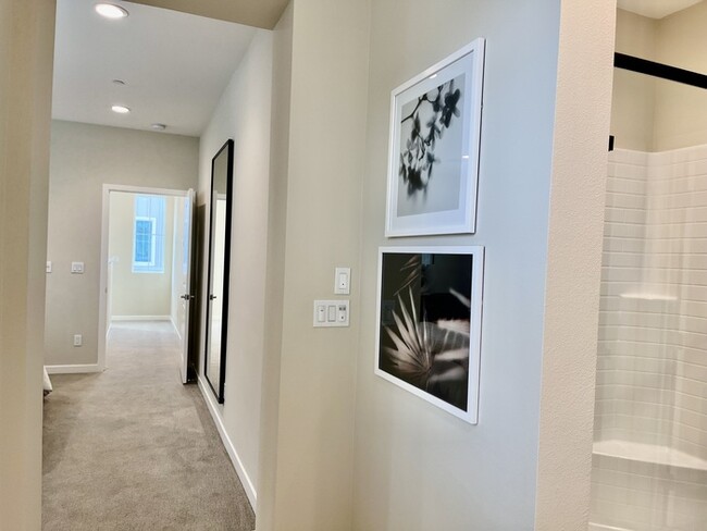 Building Photo - Brand New Custom MODEL 3 Bedroom 2.5 bath ...