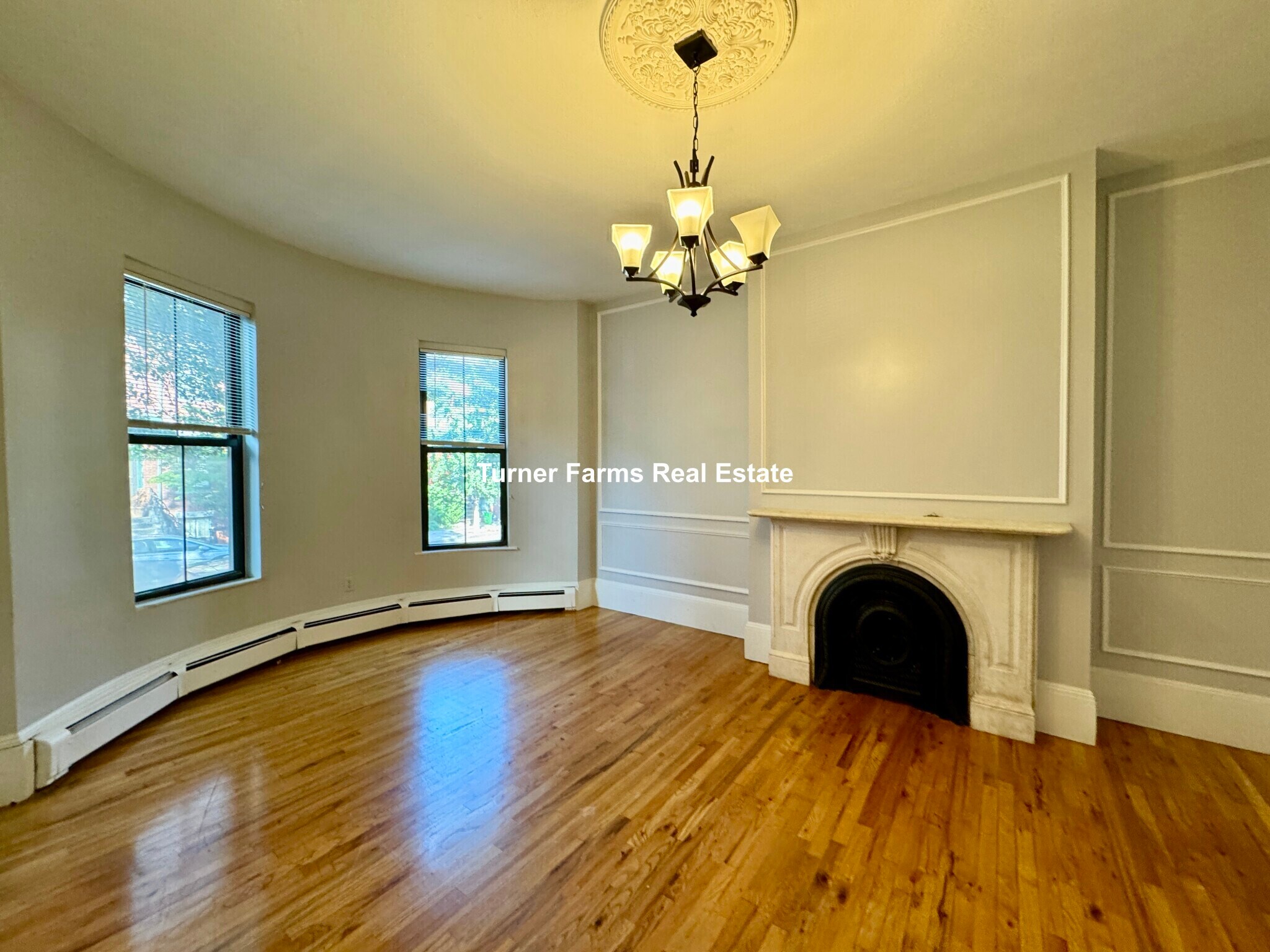 Building Photo - 93 E Brookline St