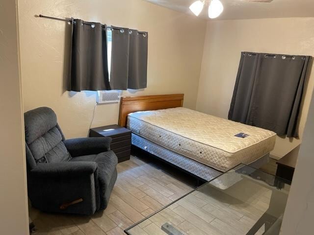 Building Photo - 2011 N Van Ness Ave