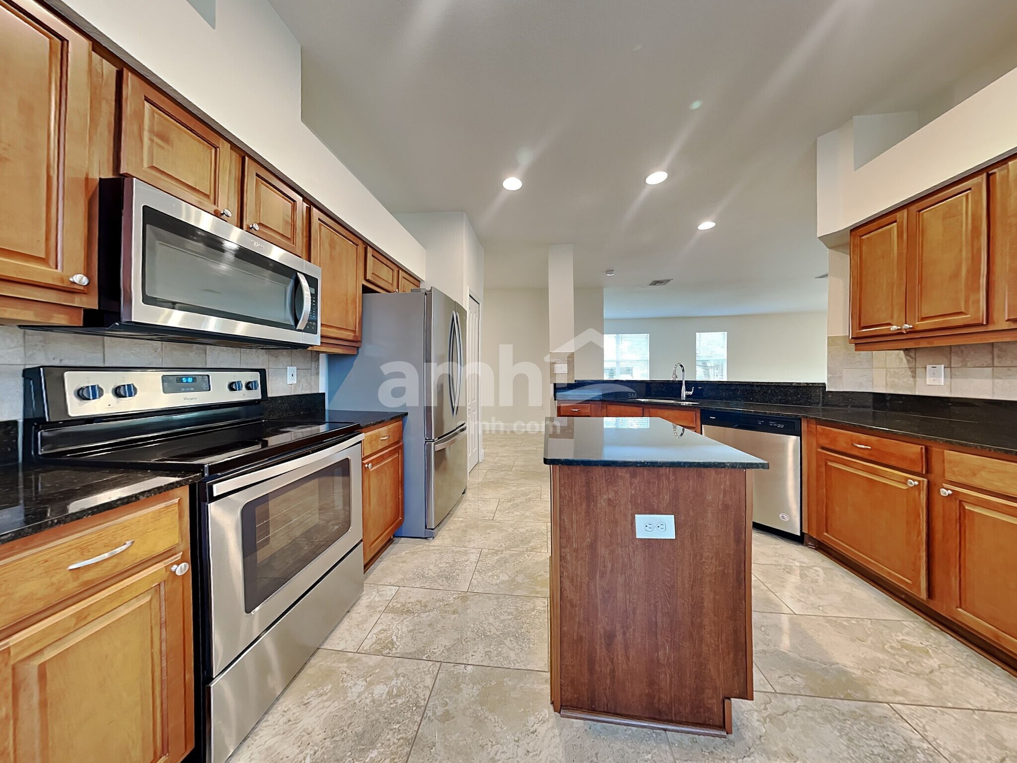 Building Photo - 802 Lesa Glen Pl