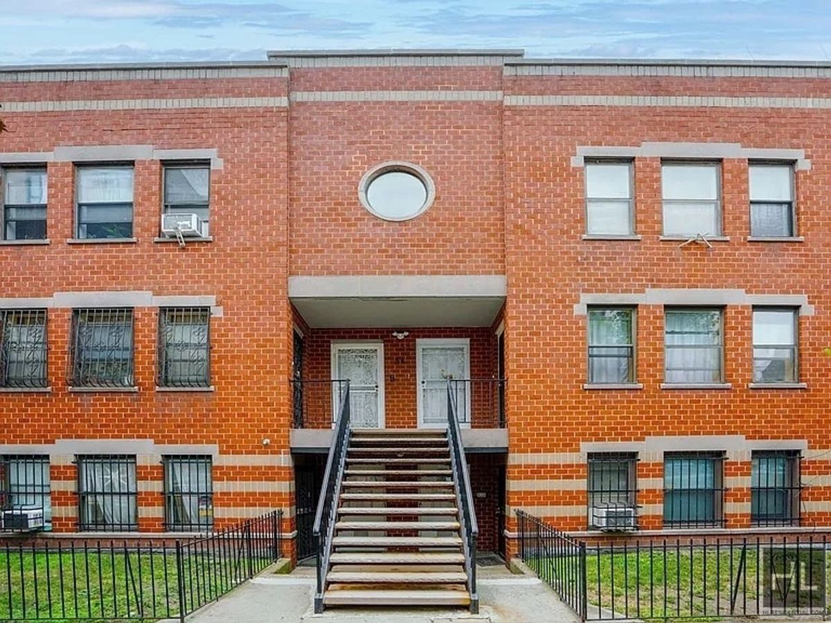 Building Photo - VERONICA PLACE