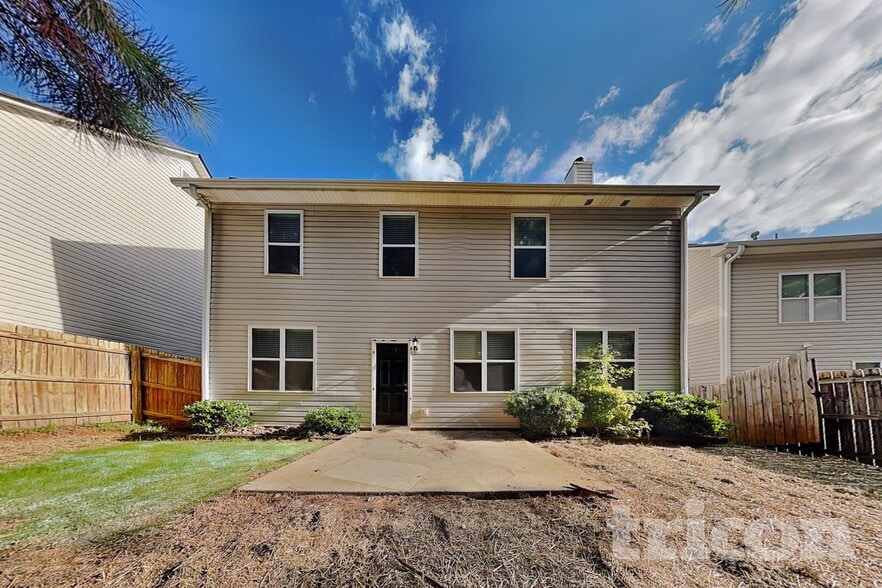 Building Photo - 34 Crescent Woode Dr