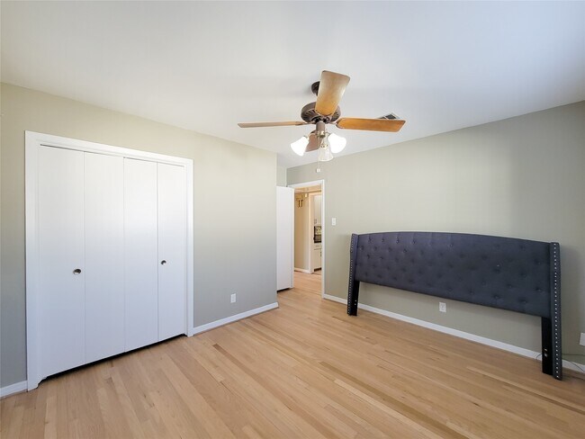 Building Photo - 2318 Ansbury Dr