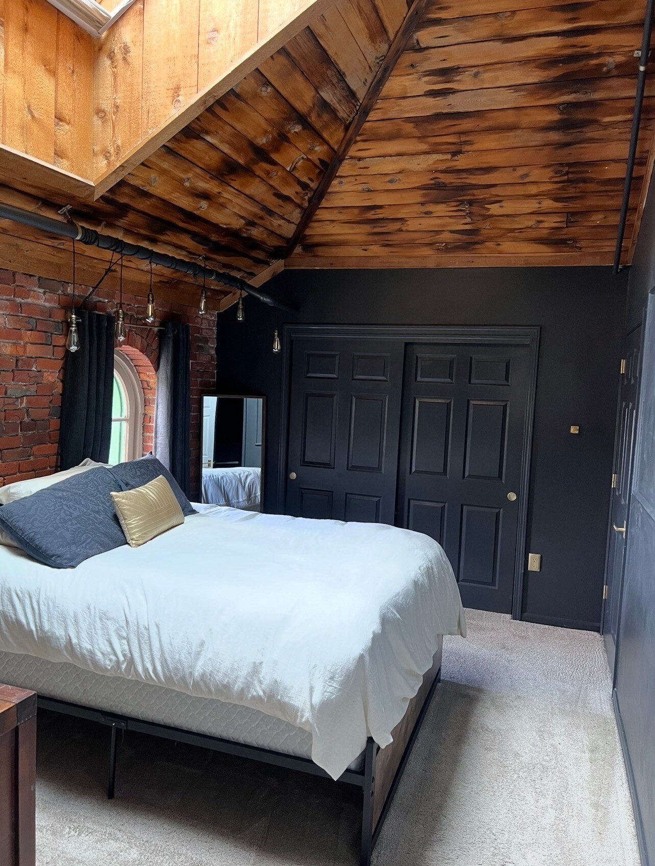 Building Photo - 51 W Blenkner St