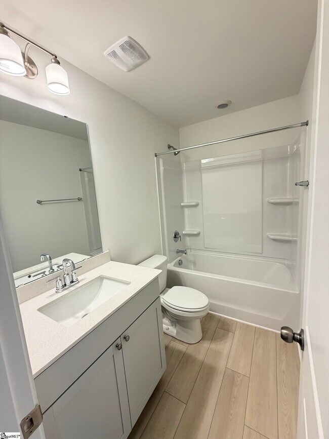 Building Photo - 218 Brochaill Ct