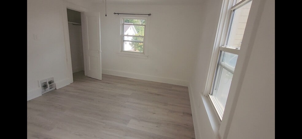 Building Photo - 1417 Norwood Pl NW