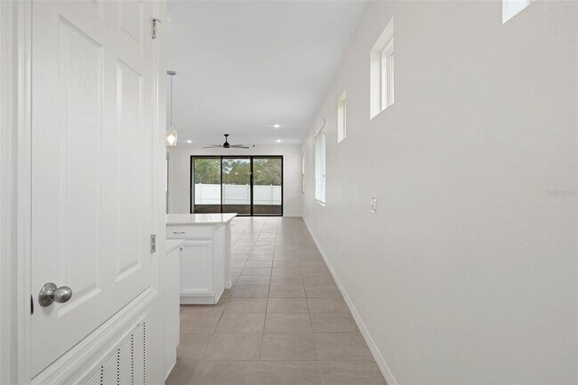 Building Photo - 4108 Solamor St