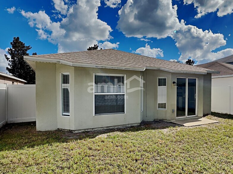 Building Photo - 12806 Adventure Dr