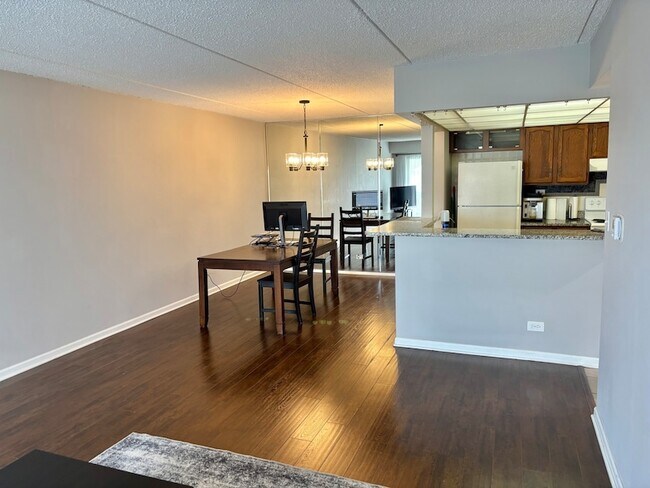 Building Photo - 375 Plum Creek Dr