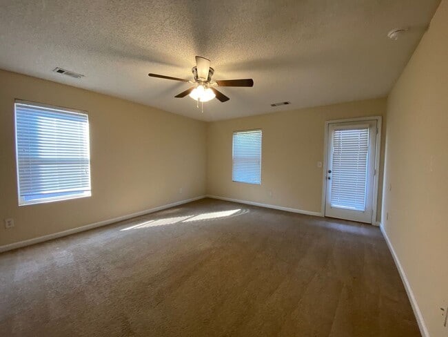 Building Photo - BRIDGEWATER HOME! PRE-LEASING FOR AUGUST 1 2026!