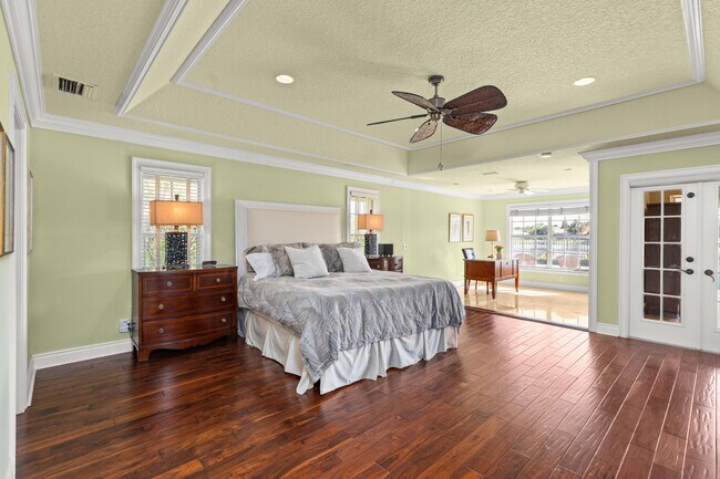 Building Photo - 2144 Henley Pl