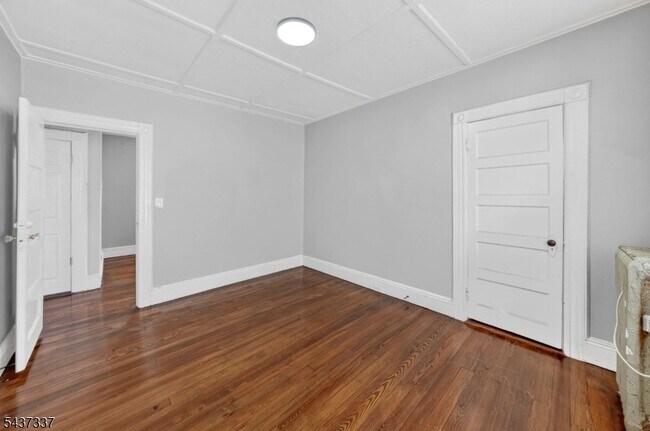 Building Photo - 86 Curie Ave