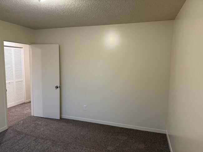 Building Photo - 2023 Belle Terra Rd