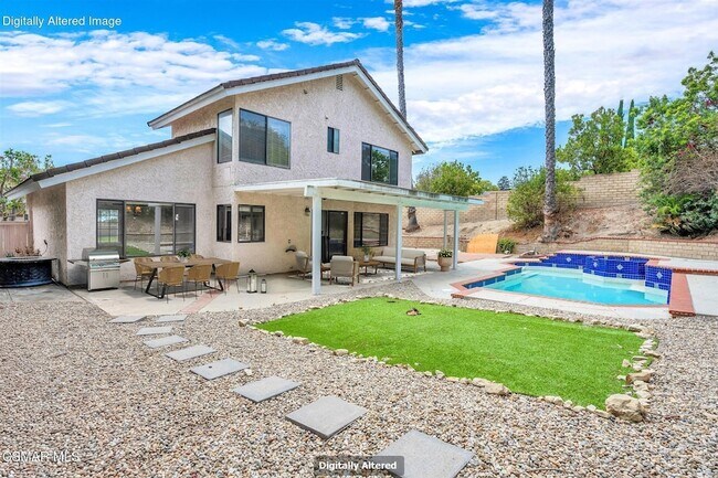 Building Photo - 2594 Ridgebrook Pl