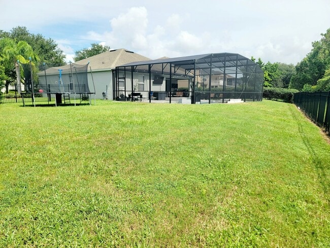 Building Photo - 5836 Ansley Way