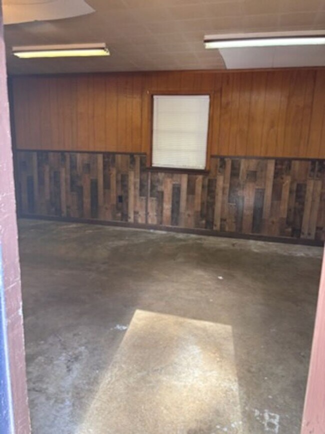 Building Photo - 3125 Bienville Dr