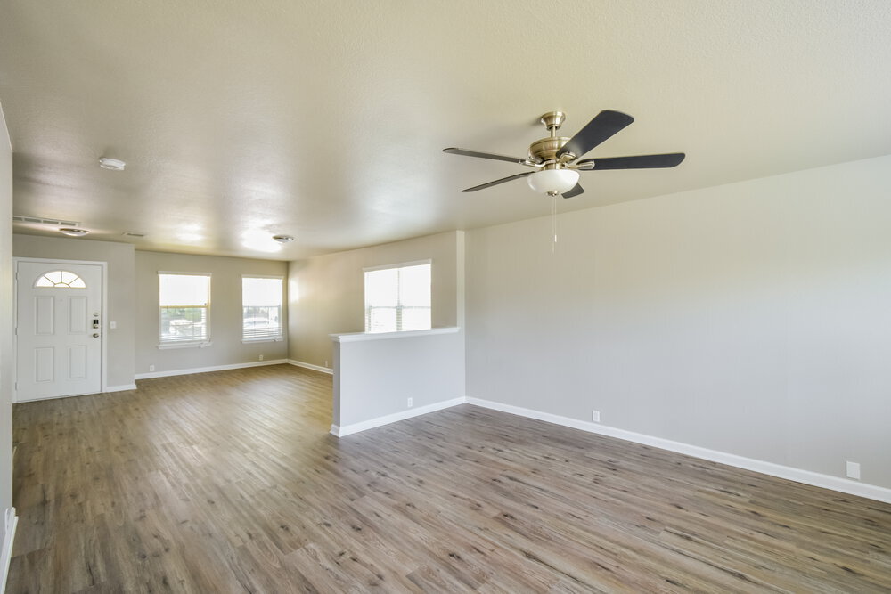 Building Photo - 10943 Palomino Bluff