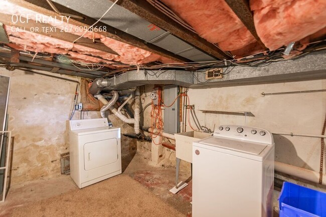 Building Photo - 4562 Silverwood St