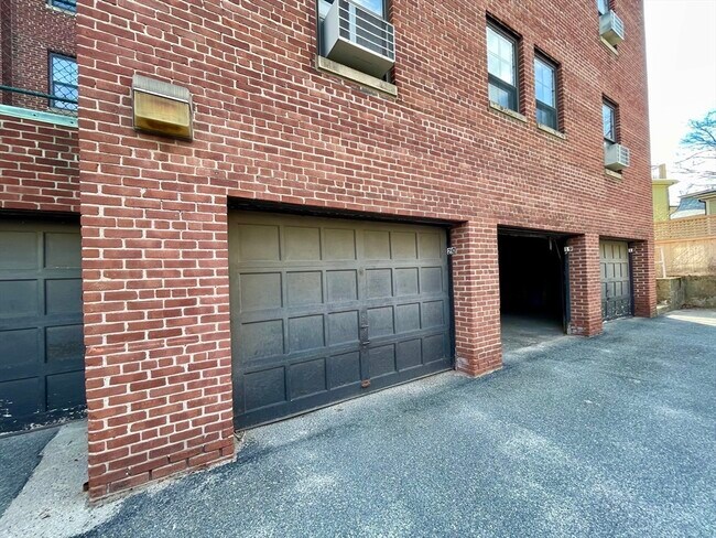 Building Photo - 53 Harvard Ave