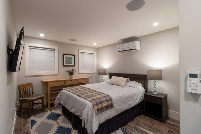 Building Photo - 4514 15th St NW