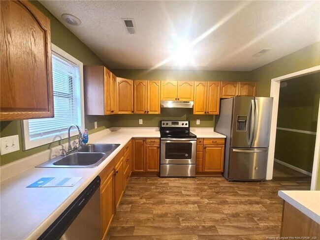 Building Photo - 1540 Graystone Rd