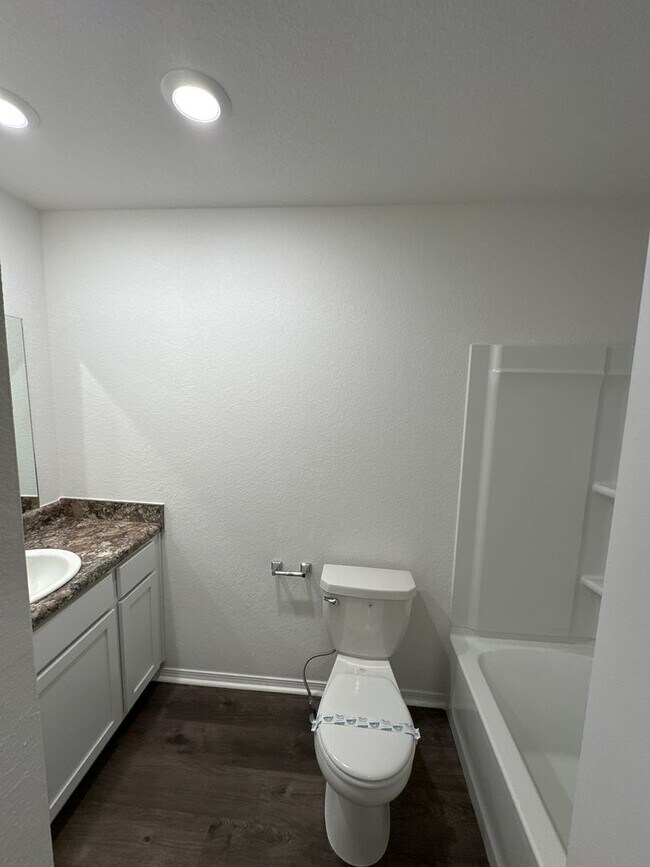 Building Photo - *Save $500! BRAND NEW 4 Bed 2 Bath in Vilonia!