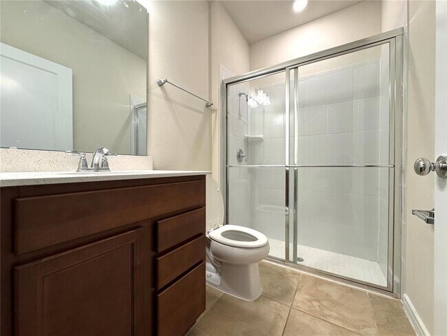 Building Photo - 10904 Leafshore Lp