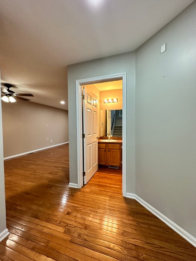 Building Photo - 3138 Promenade Cir