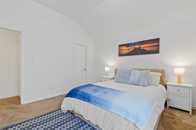 Building Photo - 7016 Playa