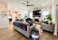 Building Photo - 2014 W Chandler Ave