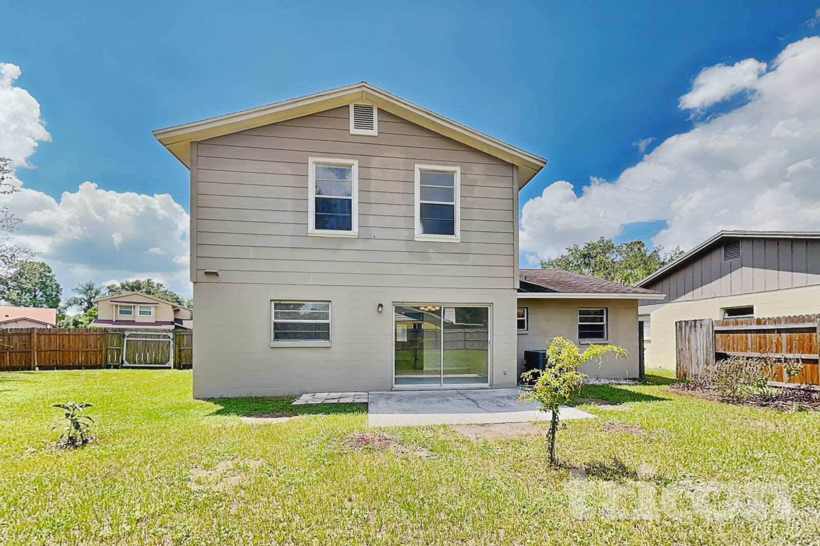 Building Photo - 1604 Palm Leaf Dr