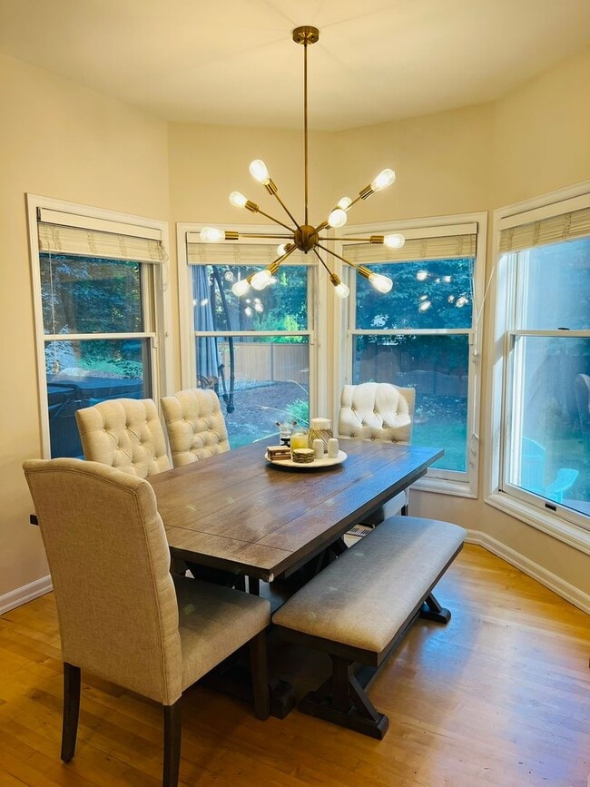 Building Photo - REDUCED RENT; Beautiful and Spacious 3BD +...