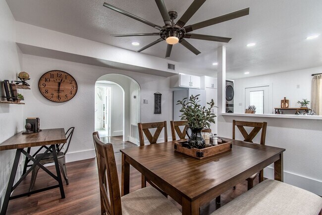 Building Photo - Ready for move in