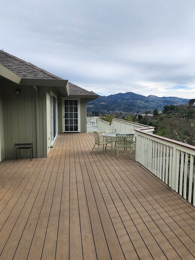 Building Photo - "Must See" House in Oakmont w/beautiful vi...