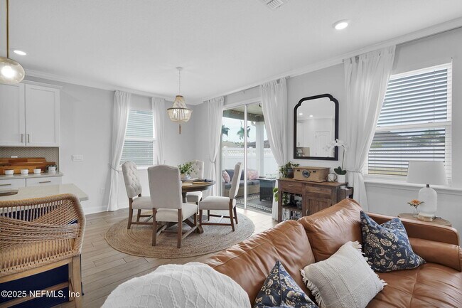 Building Photo - 187 Silverleaf Village Dr