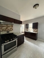 Building Photo - 261 N 19th St