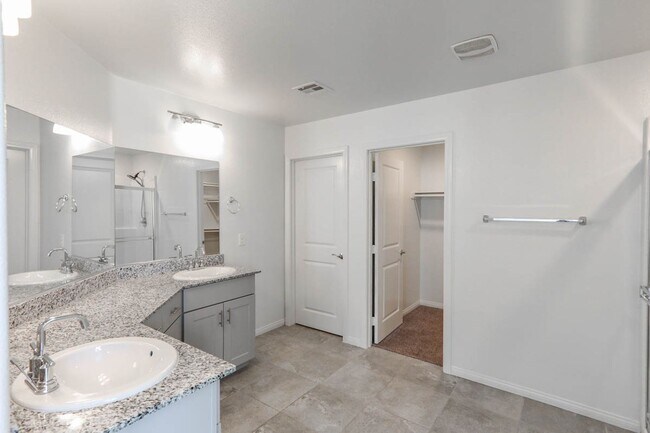 Building Photo - 4 Bedroom, with loft, North Las Vegas Home...