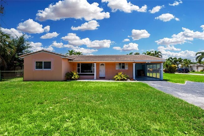 Building Photo - 4511 Sea Grape Dr
