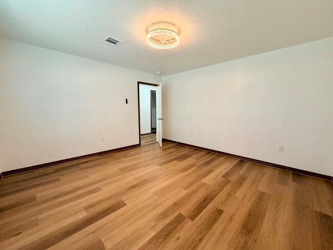 Building Photo - 10715 Carvel Ln