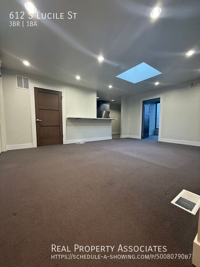 Building Photo - 612 S Lucile St