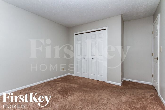 Building Photo - 8258 Pleasant Tree Ct