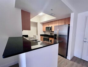 Building Photo - 9357 Ave