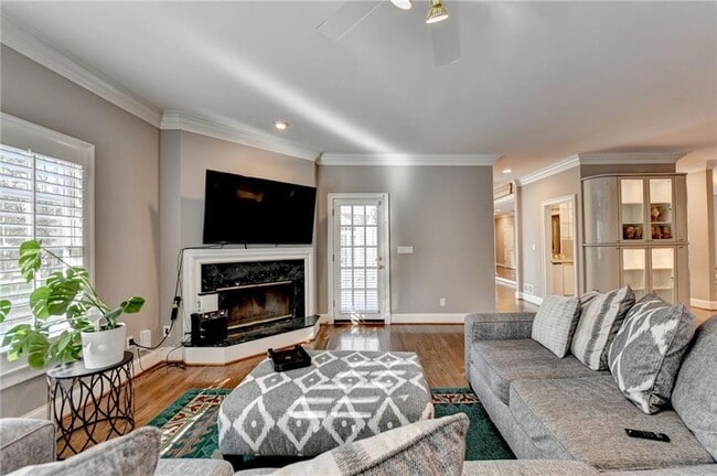 Building Photo - 3871 River Mansion Dr NW
