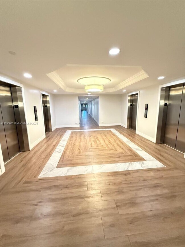 Building Photo - 2451 Brickell Ave
