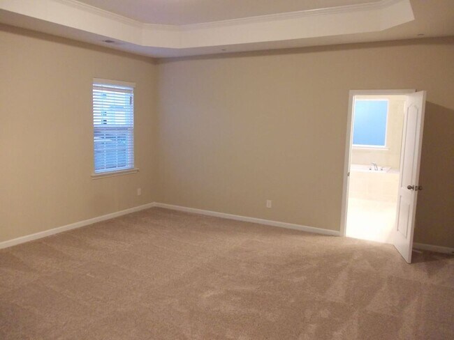 Building Photo - Spacious 4 Bedroom Home in Cox Mill School...